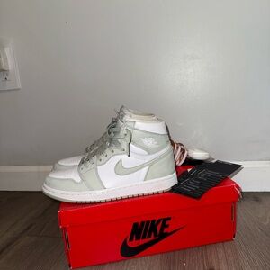 Nike Air Jordan Retro High OG ‘Seafoam’